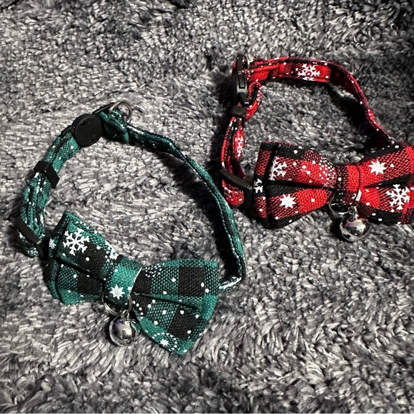 Winter plaid cat collar with bell set of 2 - Picture 4 of 7